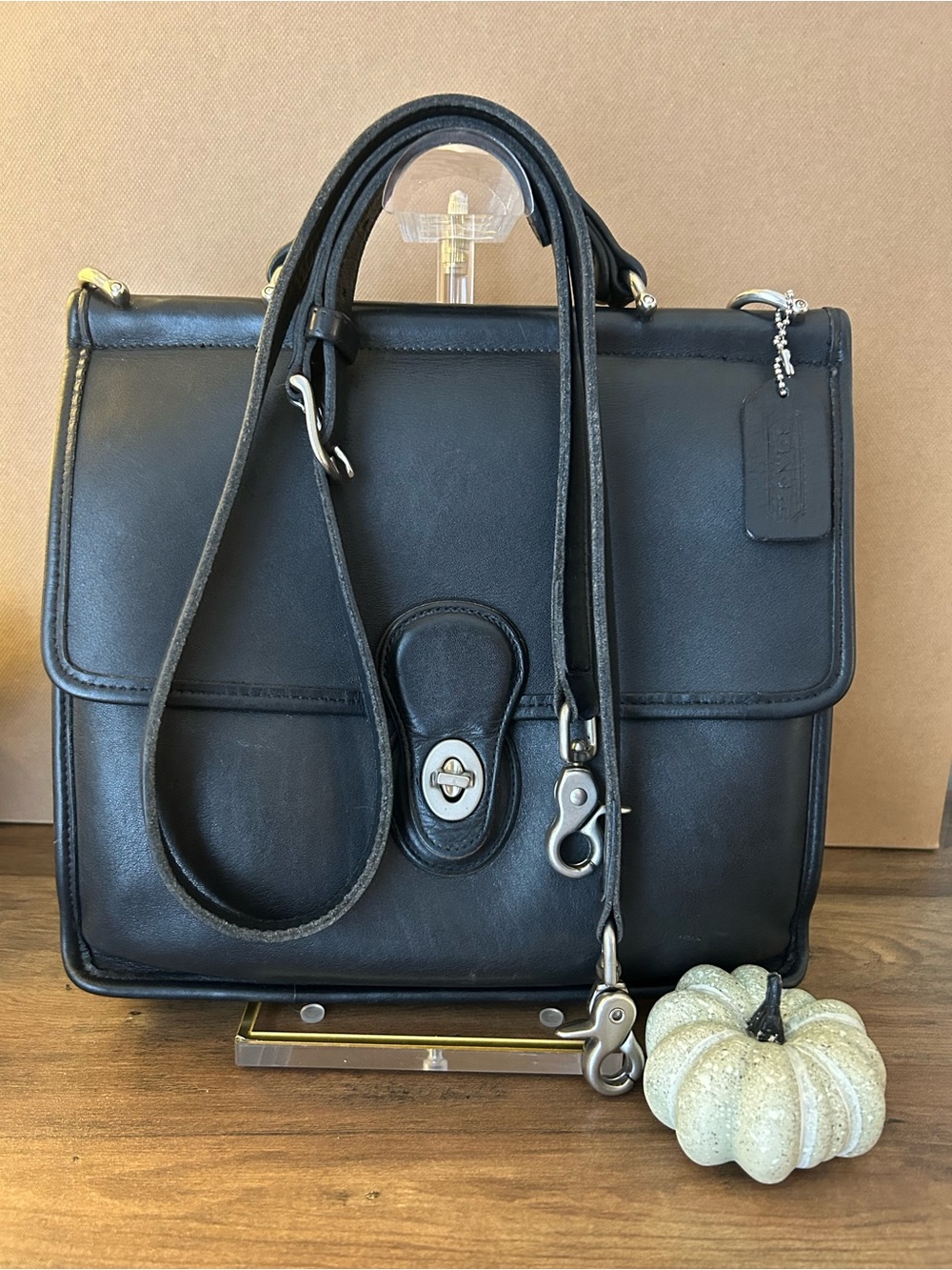 🖤 VINTAGE COACH WILLIS | BLACK + HARD-TO-FIND NICKEL HARDWARE | 1999 🖤